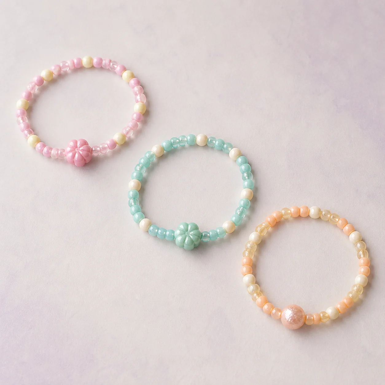 Conceptbeeld met drie Color Pop-kleurenlooks. Pink Lemonade is geselecteerd.